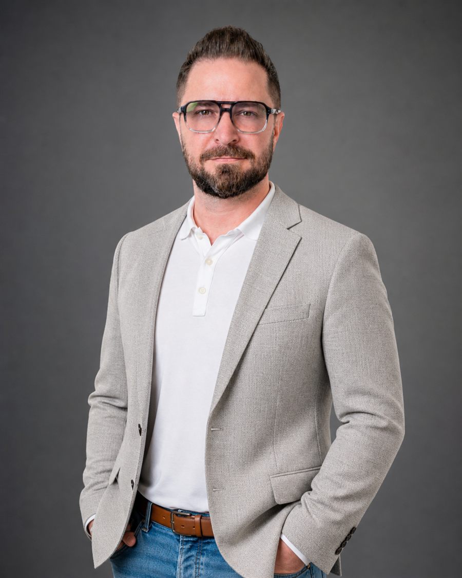 Viktor Konrad, Geschäftsführer von Massivhaus Bau Konrad